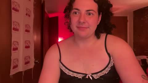 Snapshot of raspberrytommy chatting on 10/06/25, 02:53 Tommy online show from 10/06/25, 02:53