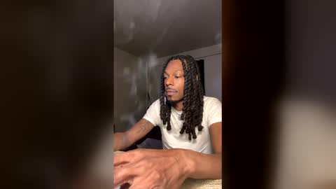 Snapshot of ratedex chatting on 04/12/26, 12:37 ratedex online show from 04/12/26, 12:37