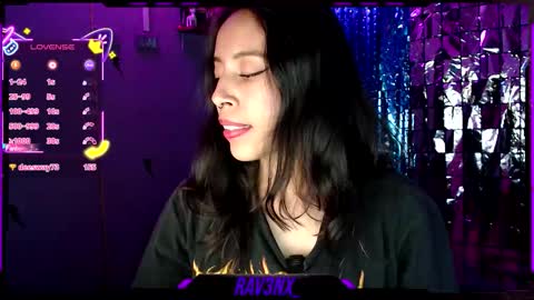   online show from 10/03/25, 01:57