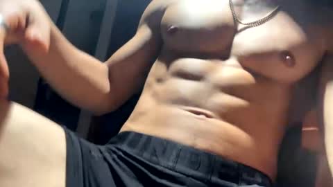 Snapshot of ravelover_ chatting on 11/18/25, 03:45 Ace Rave online show from 11/18/25, 03:45