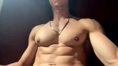 Snapshot of ravelover_ chatting on 11/19/25, 04:12 Ace Rave online show from 11/19/25, 04:12