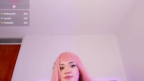 Snapshot of raven__white1 chatting on 02/27/25, 01:38 Raven online show from 02/27/25, 01:38