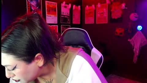 Raven online show from 09/30/25, 08:14