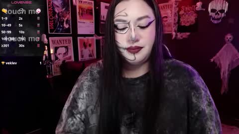 Raven online show from 10/27/25, 07:07