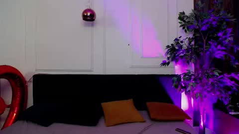 Raven Foxxy online show from 02/28/26, 05:08