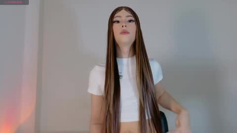 Snapshot of raven_li01 chatting on 05/29/26, 04:10 Isaindepent model online show from 05/29/26, 04:10
