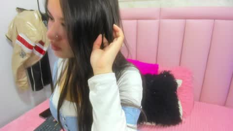 raven_loove online show from 05/08/26, 07:52
