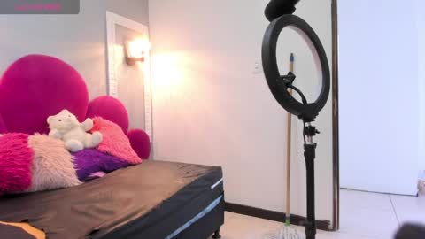 raven_loove online show from 05/12/26, 05:10