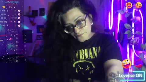 Snapshot of ravenandsin chatting on 09/09/25, 11:37 Raven online show from 09/09/25, 11:37