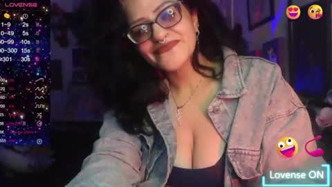 Snapshot of ravenandsin chatting on 06/18/26, 11:20 Raven online show from 06/18/26, 11:20