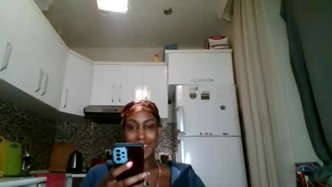 Snapshot of ravenbby chatting on 04/23/26, 06:10 ravenbby online show from 04/23/26, 06:10