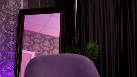 Rosa online show from 11/28/25, 10:18