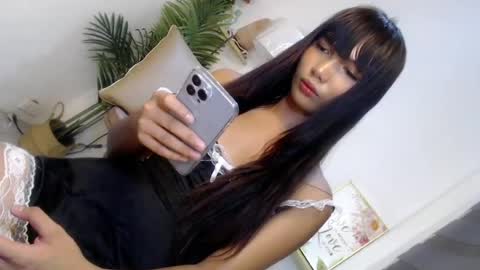 Snapshot of ravenblissx chatting on 06/22/26, 04:37 ravenblissx online show from 06/22/26, 04:37