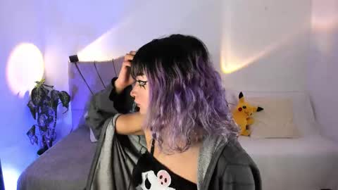 ravencollen online show from 11/07/25, 12:49