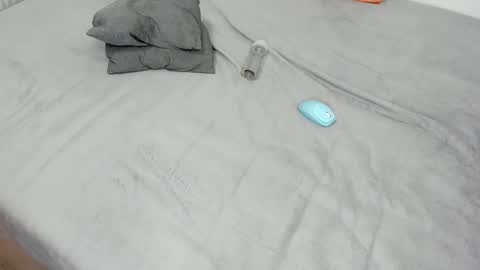 Snapshot of raveneusbiter chatting on 02/03/26, 06:57 Raveneusbiter online show from 02/03/26, 06:57