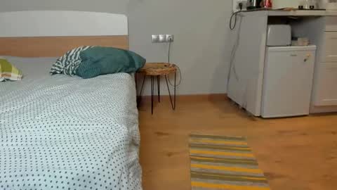 Snapshot of raveneusbiter chatting on 02/11/26, 11:43 Raveneusbiter online show from 02/11/26, 11:43