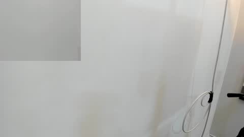 Snapshot of ravenfox_ chatting on 02/11/26, 03:22 Ravenfox online show from 02/11/26, 03:22