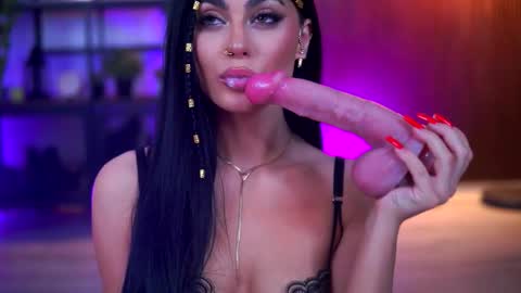 Lav online show from 02/17/26, 07:42