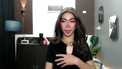 ravennaxx online show from 02/21/25, 06:37