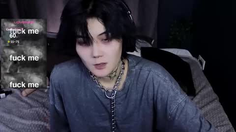 Snapshot of ravens_nest_ chatting on 10/08/25, 04:26 Raven online show from 10/08/25, 04:26