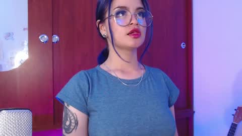 Snapshot of raventh_ chatting on 04/25/26, 01:41 raventh_ online show from 04/25/26, 01:41