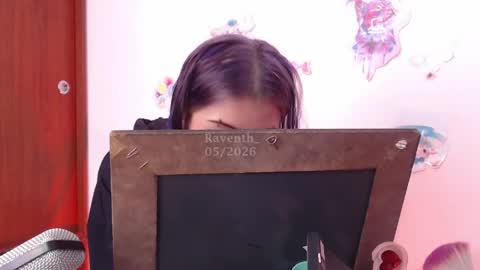Snapshot of raventh_ chatting on 05/16/26, 12:04 raventh_ online show from 05/16/26, 12:04