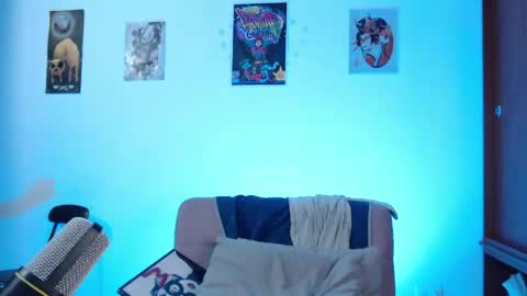 Snapshot of raventh_ chatting on 05/27/26, 02:52 raventh_ online show from 05/27/26, 02:52