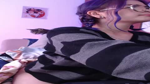 Snapshot of raventh_ chatting on 05/27/26, 03:09 raventh_ online show from 05/27/26, 03:09