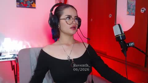Snapshot of raventh_ chatting on 06/10/26, 02:56 raventh_ online show from 06/10/26, 02:56
