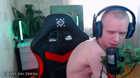 Snapshot of ravi_is_so_good chatting on 03/19/26, 12:09 Ravi online show from 03/19/26, 12:09