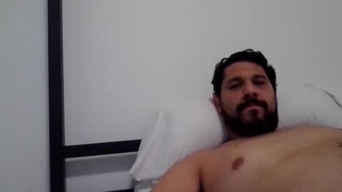 ravic2023 online show from 10/19/25, 04:02