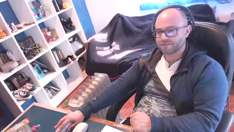 ravingr3d3 online show from 02/26/25, 03:30