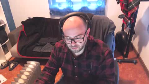 ravingr3d3 online show from 03/03/25, 05:07