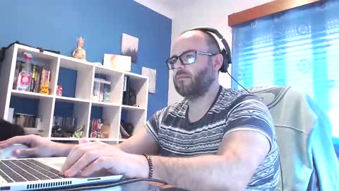 ravingr3d3 online show from 03/12/25, 03:18