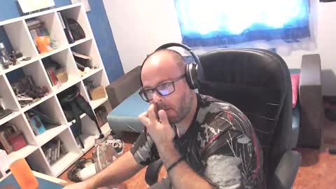 ravingr3d3 online show from 09/16/25, 10:49