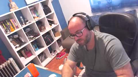 ravingr3d3 online show from 09/20/25, 03:46