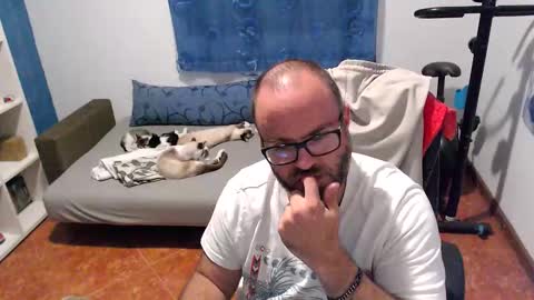 ravingr3d3 online show from 09/28/25, 01:22