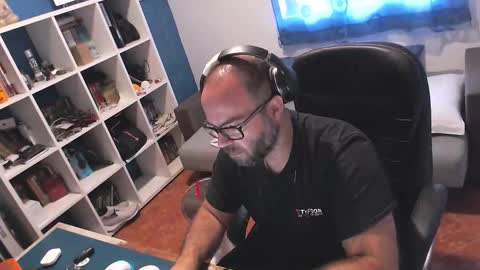 ravingr3d3 online show from 09/29/25, 08:08