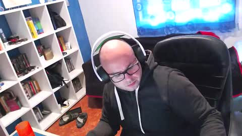 ravingr3d3 online show from 12/17/25, 09:37