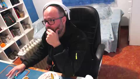 ravingr3d3 online show from 02/15/26, 04:58