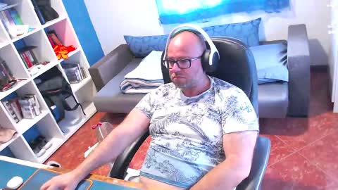 ravingr3d3 online show from 05/24/26, 03:28