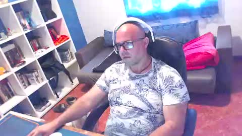 ravingr3d3 online show from 06/15/26, 10:28