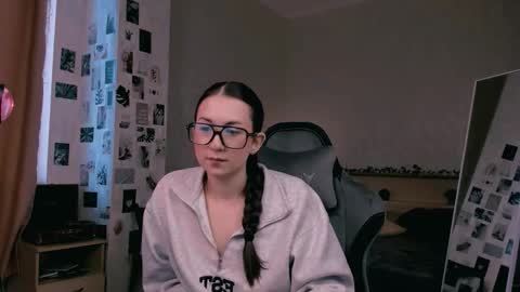 Alia Mereyn online show from 10/05/25, 09:18