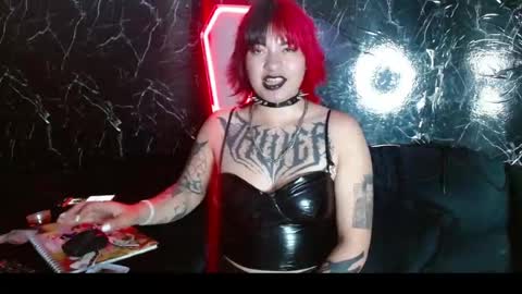 Snapshot of raw_velvet chatting on 07/30/26, 02:32 Anny and Spike online show from 07/30/26, 02:32