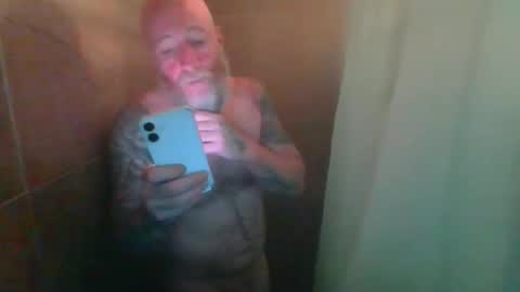 Snapshot of rawdogrobert39 chatting on 10/29/25, 09:05 rawdogrobert39 online show from 10/29/25, 09:05