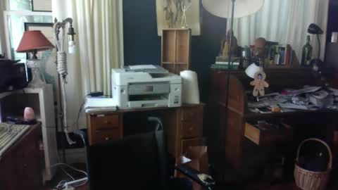 Snapshot of ray1776ray chatting on 05/15/26, 07:54 ray1776ray online show from 05/15/26, 07:54