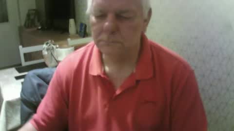 Snapshot of ray47 chatting on 09/19/25, 09:26 ray47 online show from 09/19/25, 09:26