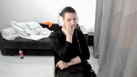 Ray online show from 03/10/26, 07:46