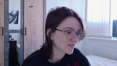 Ray-Ray online show from 04/17/26, 06:27