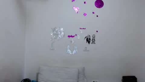 Snapshot of ray_naomi chatting on 01/09/26, 09:49 ask us online show from 01/09/26, 09:49